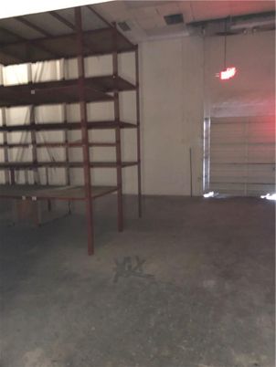 Garage, Interior, Pendant Lights