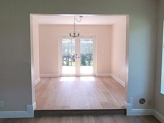 Chandelier, Empty room, Interior, Wood Texture Flooring