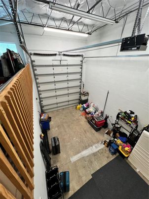 Garage, Interior