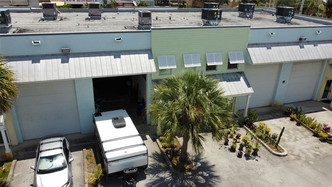 Exterior, Drone