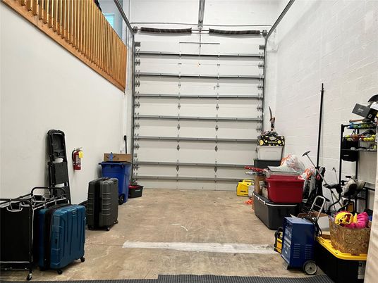 Garage, Interior