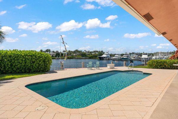 Exterior, Lake, Pool, Water