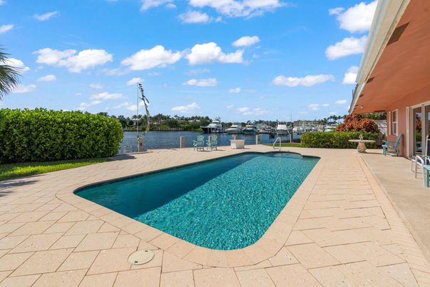 Exterior, Pool, Water