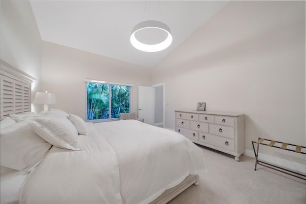 Bedroom, Interior, Pendant Lights