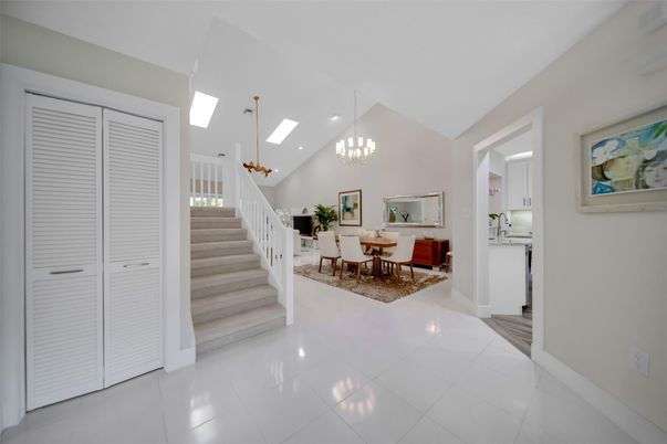 Chandelier, Dining room, Interior, Pendant Lights, Recessed Lighting
