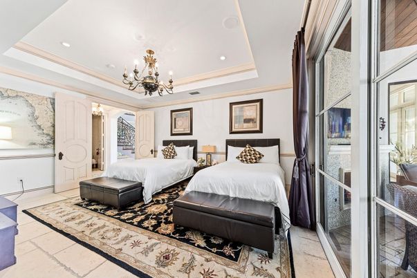 Bedroom, Chandelier, Interior, Recessed Lighting