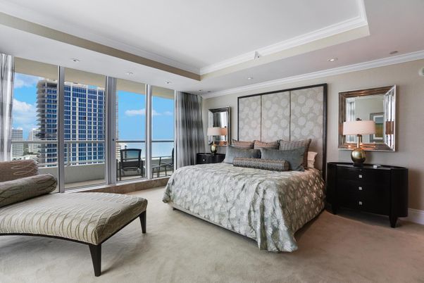 Bedroom, Interior, Recessed Lighting, Water