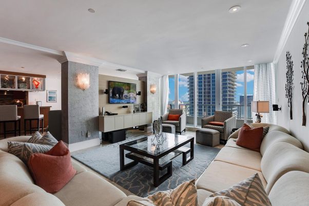 Dining room, Interior, Living room, Recessed Lighting