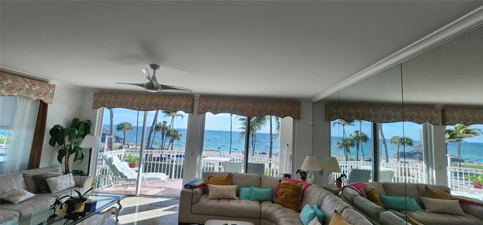 Interior, Living room, Water