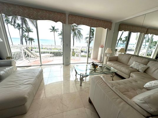 Interior, Living room, Water