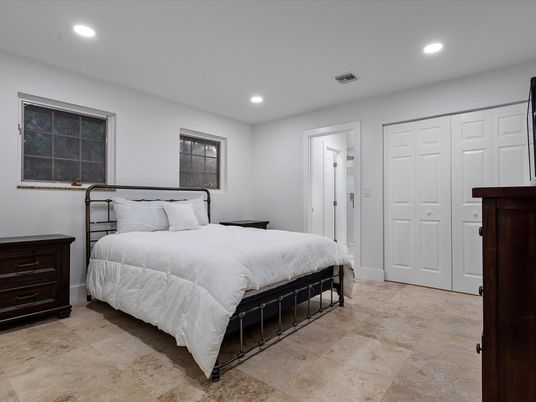 Bedroom, Interior, Recessed Lighting