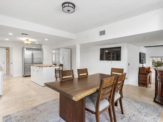 Dining room, Interior, Kitchen, Recessed Lighting