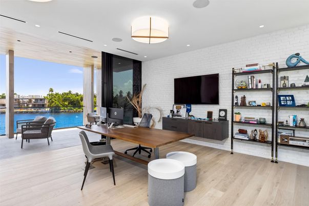 Home Office, Interior, Recessed Lighting, Stone Walls, Water, Wood Texture Flooring