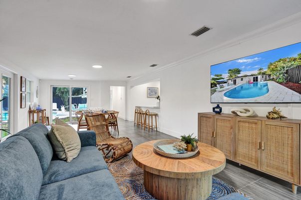 Dining room, Interior, Living room, Recessed Lighting