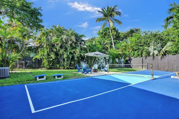 Exterior, Tennis Courts