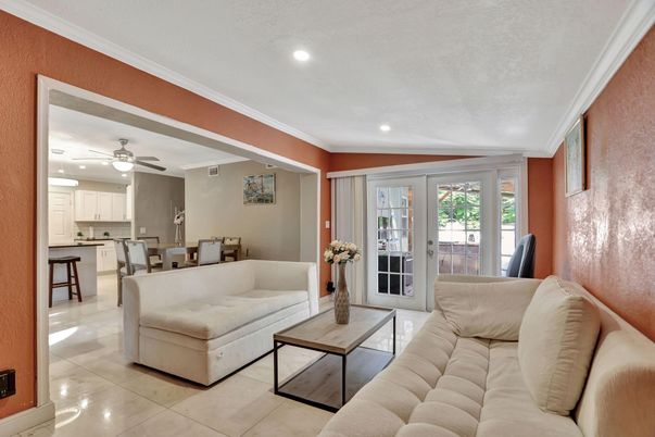Dining room, Interior, Kitchen, Living room, Recessed Lighting