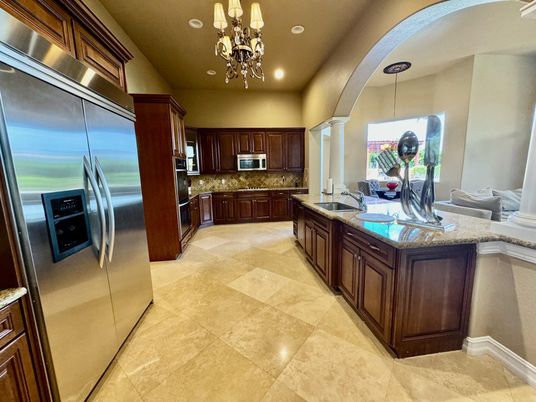 Chandelier, Interior, Kitchen, Recessed Lighting, Stainless Steel Appliances