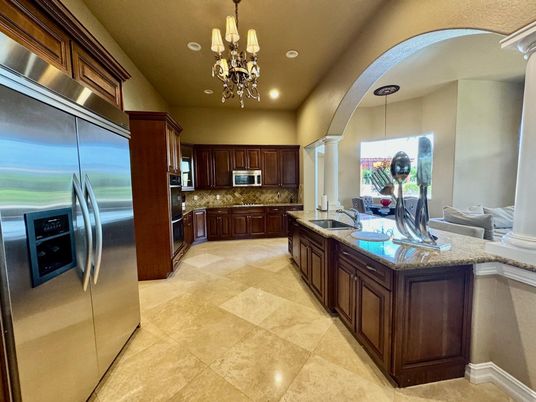 Chandelier, Interior, Kitchen, Recessed Lighting, Stainless Steel Appliances