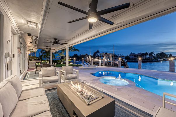 Exterior, Pool, Water