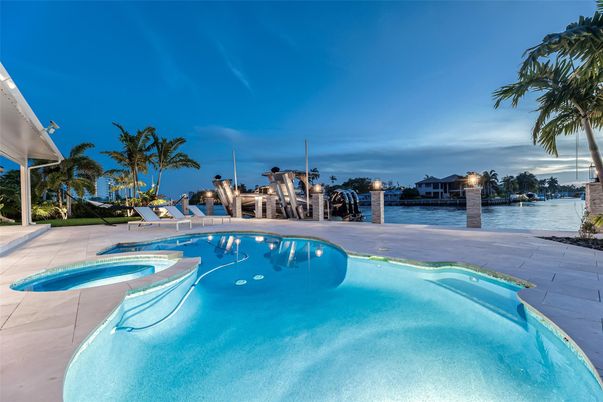 Exterior, Pool, Water