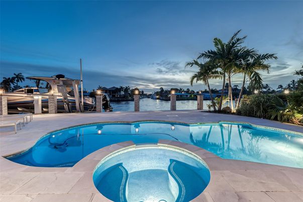 Exterior, Pool, Water