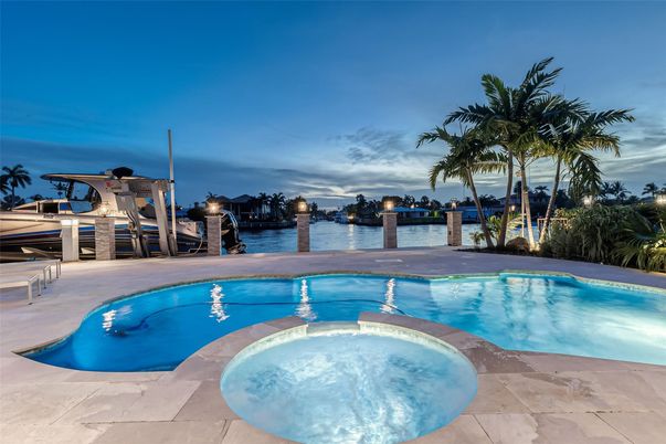 Exterior, Pool, Water