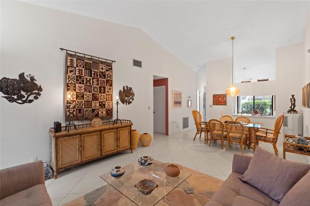 Dining room, Interior, Living room, Pendant Lights