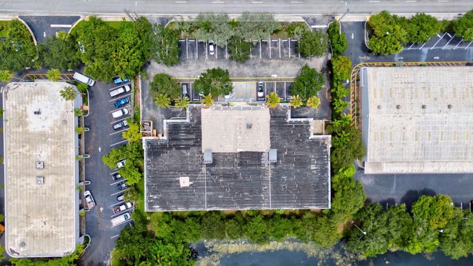 Exterior, Drone