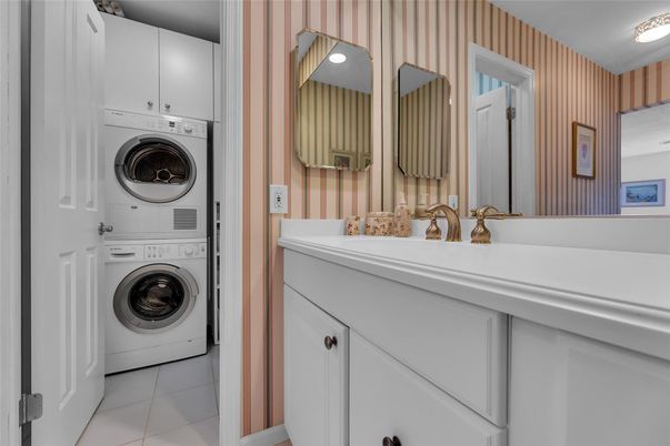 Interior, Utility Closets, Washer