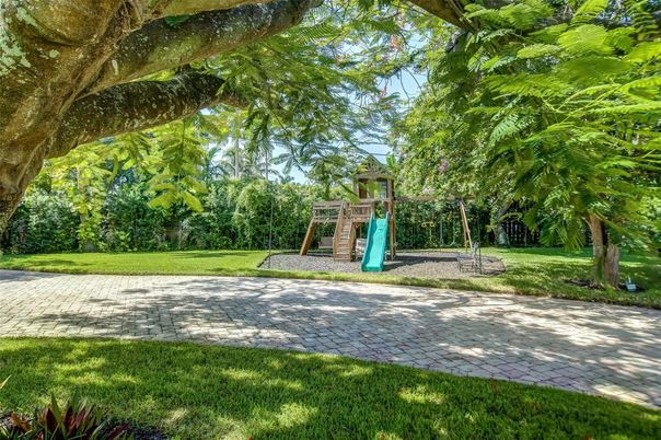 Backyard, Exterior, Playground