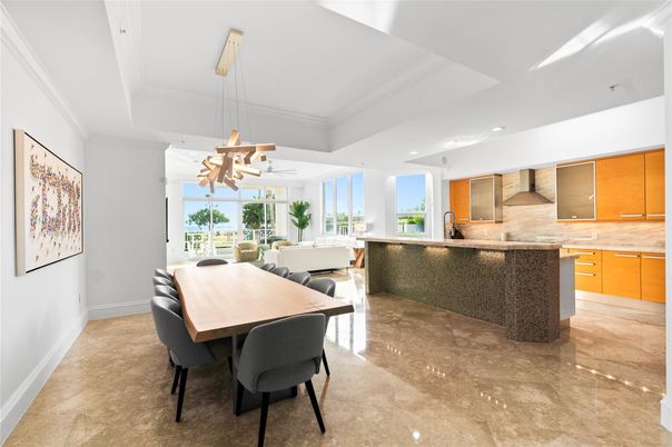 Dining room, Interior, Kitchen, Pendant Lights, Recessed Lighting