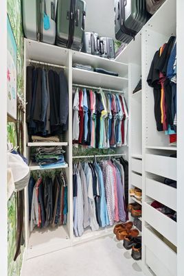 Interior, Walk-in Closets