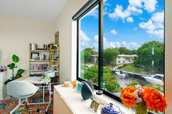 Home Office, Interior, Water