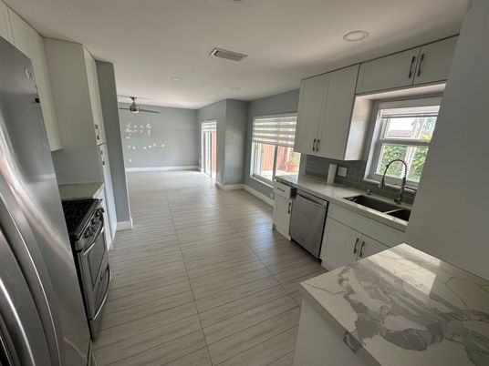 Interior, Kitchen, Recessed Lighting