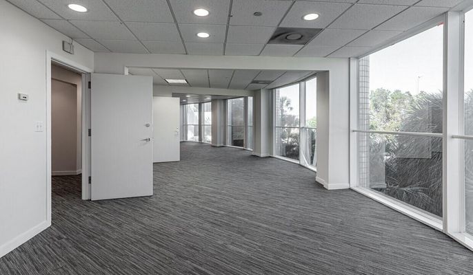 Empty room, Interior, Recessed Lighting