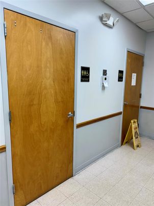 Elevator, Interior