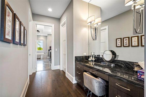 Bathroom, Interior, Recessed Lighting, Wood Texture Flooring