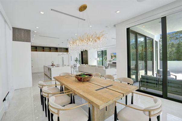 Chandelier, Dining room, Interior, Living room, Recessed Lighting