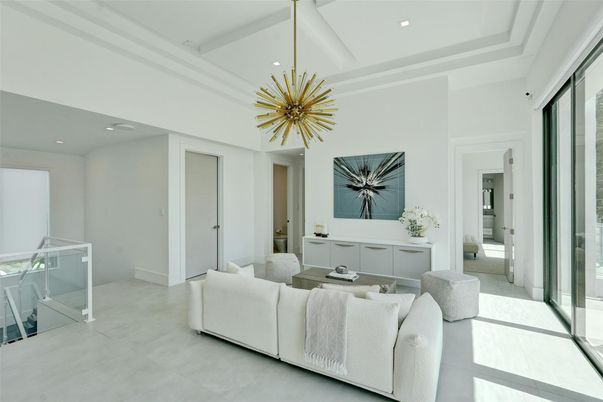 Interior, Living room, Pendant Lights, Recessed Lighting