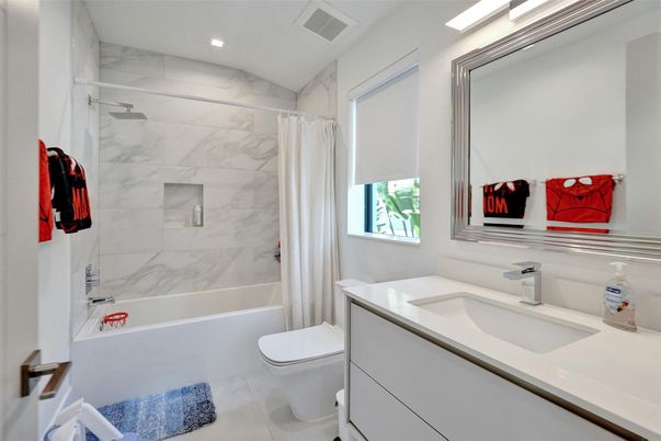 Bathroom, Interior, Marble Walls, Recessed Lighting
