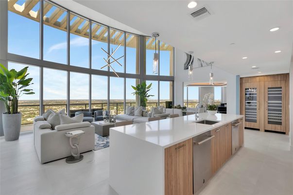 Interior, Kitchen, Living room, Pendant Lights, Recessed Lighting, Stainless Steel Appliances