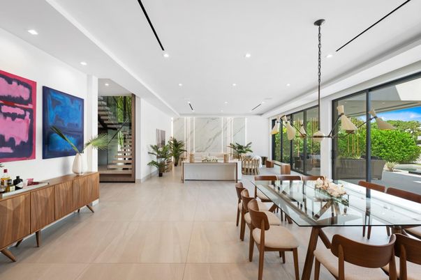 Dining room, Interior, Marble Walls, Pendant Lights, Recessed Lighting