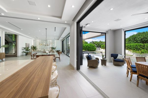 Chandelier, Dining room, Interior, Pendant Lights, Recessed Lighting