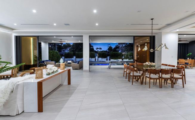 Dining room, Interior, Living room, Pendant Lights, Recessed Lighting