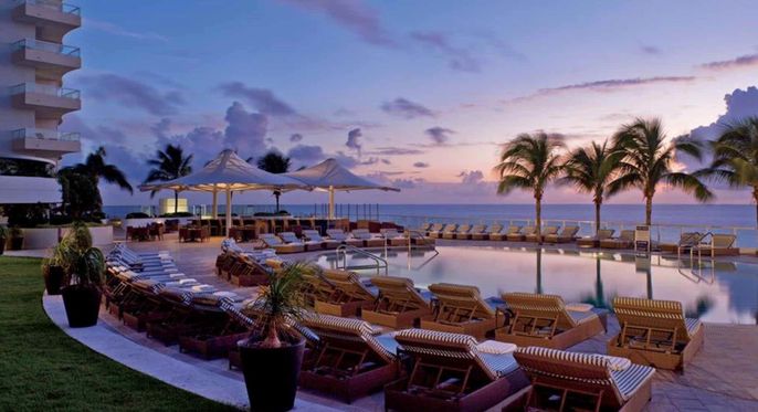 Exterior, Pool, Water
