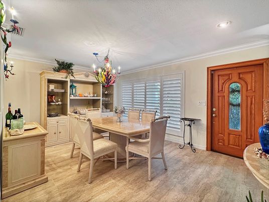 Chandelier, Dining room, Interior, Recessed Lighting, Wood Texture Flooring