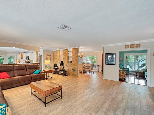 Chandelier, Dining room, Interior, Living room, Recessed Lighting, Wood Texture Flooring