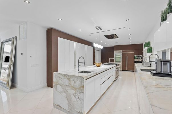 Interior, Kitchen, Pendant Lights, Recessed Lighting, Stainless Steel Appliances