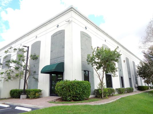 Exterior, Facade, None