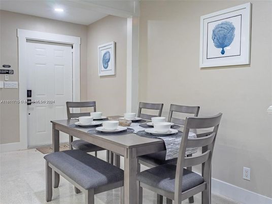 Dining room, Interior, Recessed Lighting